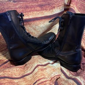 Hugo boss boots vintage size 8 made in Italy $75
